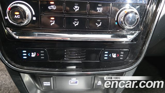 KG Mobility (SsangYong) Very New Tivoli Gasoline 1.5 2WD V5 2020 — фото 30
