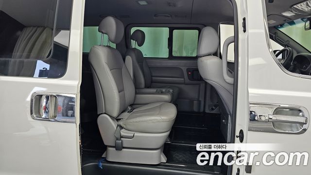 Hyundai Grand Starex 11-Seater Wagon Modern Special 2017 — фото 15