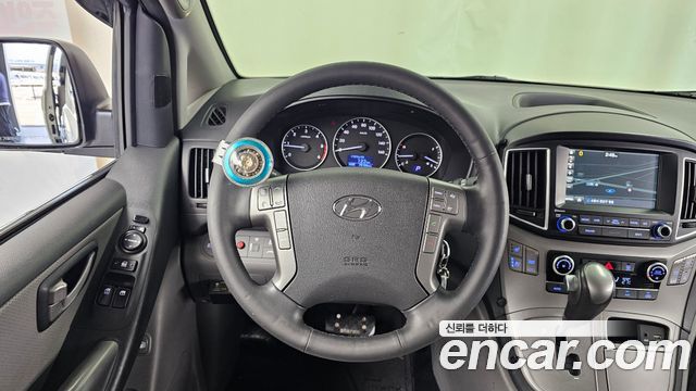 Hyundai Grand Starex 11-Seater Wagon Modern Special 2017 — фото 18