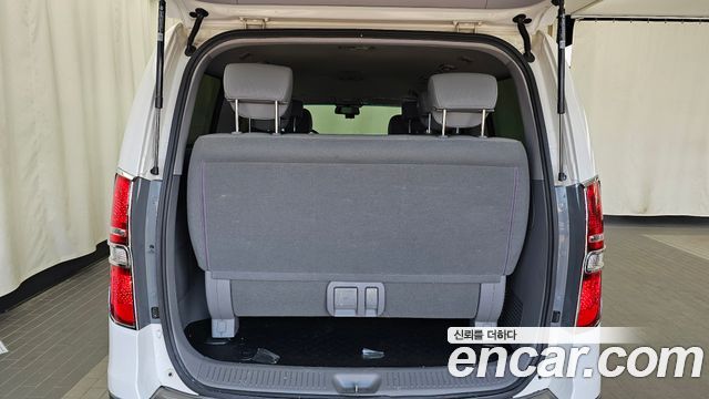 Hyundai Grand Starex 11-Seater Wagon Modern Special 2017 — фото 21