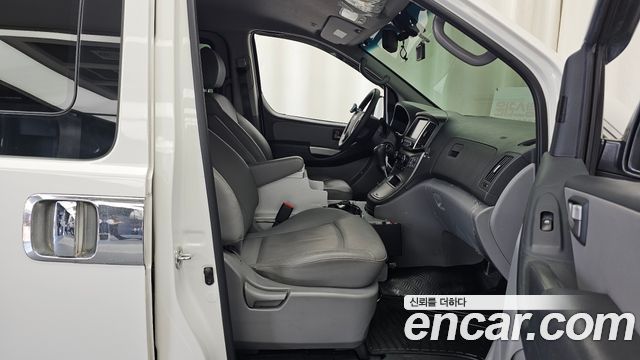 Hyundai Grand Starex 11-Seater Wagon Modern Special 2017 — фото 32
