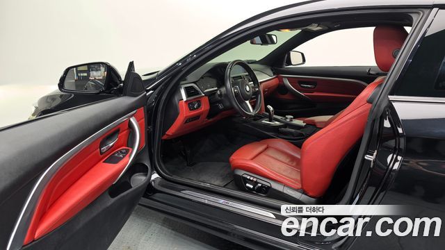BMW 4 Series (F32) 420i M Sport Coupe 2018 — фото 10