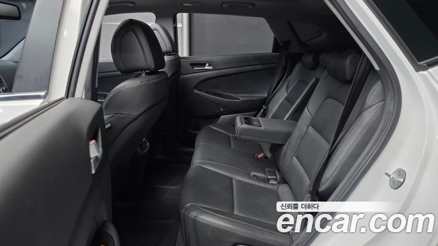 Hyundai Tucson Diesel 1.7 2WD Premium 2017 — фото 12