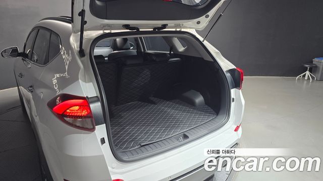 Hyundai Tucson Diesel 1.7 2WD Premium 2017 — фото 30