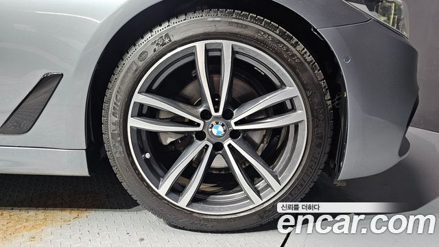 BMW 5 Series (G30) 520d M Sport Package Plus 2017 — фото 21