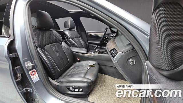BMW 5 Series (G30) 520d M Sport Package Plus 2017 — фото 26