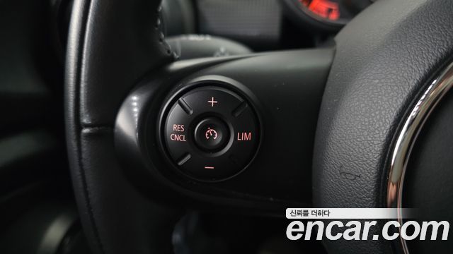 MINI Cooper 5Door Standard 3rd 2020 — фото 18