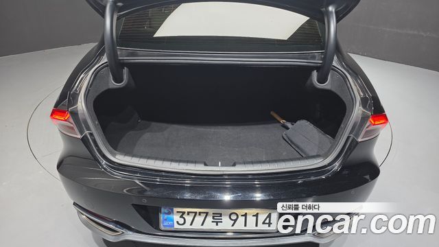 Hyundai Grandeur (IG) 2.5 Le Blanc 2023 — фото 17
