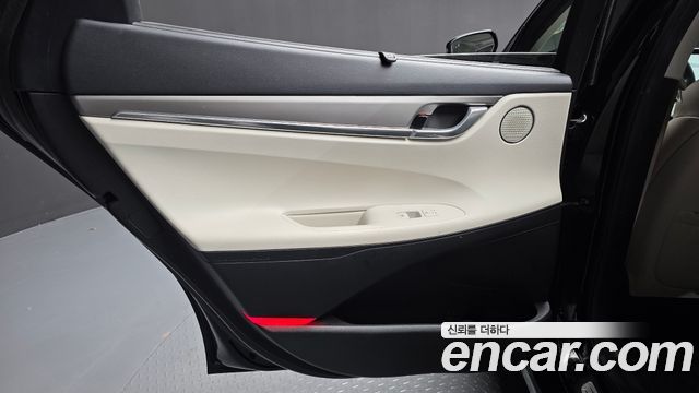 Hyundai Grandeur (IG) 2.5 Le Blanc 2023 — фото 25