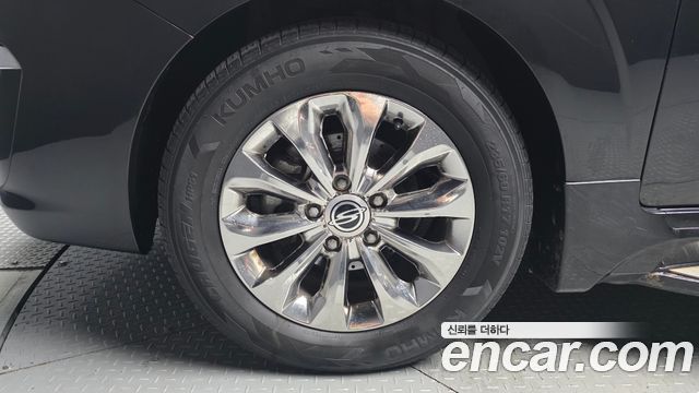 KG Mobility (SsangYong) Korando Turismo 4WD RX 9-seater 2016 — фото 5