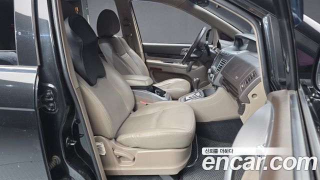 KG Mobility (SsangYong) Korando Turismo 4WD RX 9-seater 2016 — фото 11