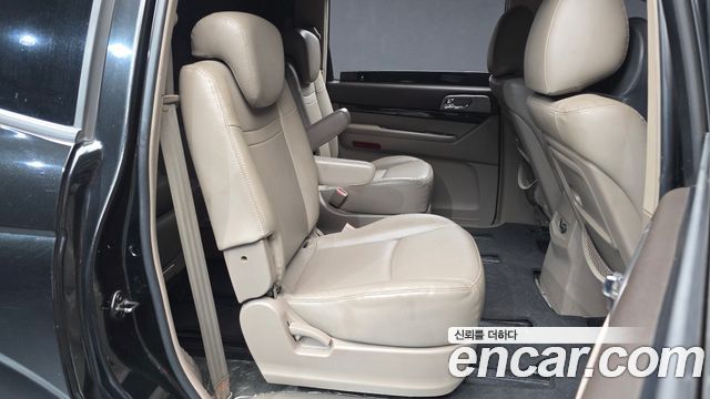 KG Mobility (SsangYong) Korando Turismo 4WD RX 9-seater 2016 — фото 12