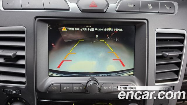 KG Mobility (SsangYong) Korando Turismo 4WD RX 9-seater 2016 — фото 15