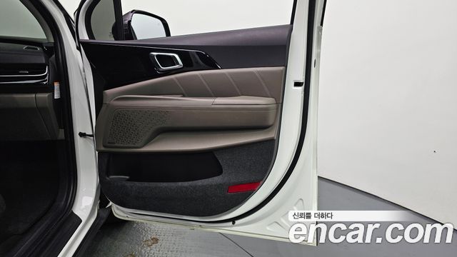 Kia Carnival (IV) HEV 9seater Gravity 2025 — фото 25
