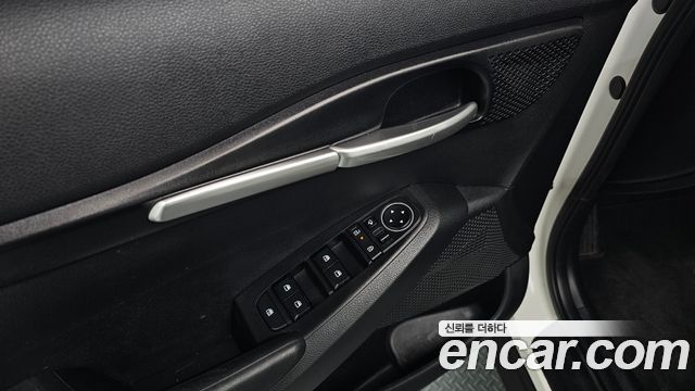 Kia Seltos Gasoline 1.6 Turbo 2WD Prestige 2023 — фото 29
