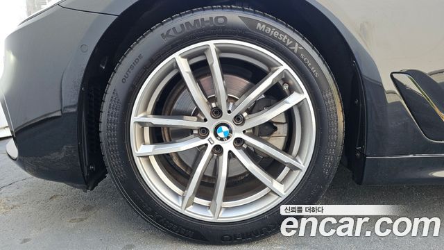BMW 5 Series (G30) 520d xDrive M Sport Package Plus 2017 — фото 5
