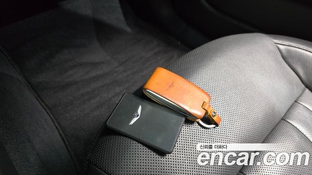 Genesis G80 3.3 GDI Prestige 2018 — фото 15