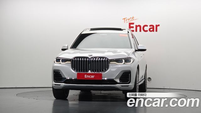 BMW X7 (G07) xDrive 40i Design Pure Excellence 7-Seater 2021 — фото 3
