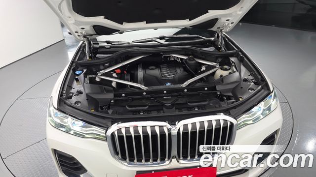 BMW X7 (G07) xDrive 40i Design Pure Excellence 7-Seater 2021 — фото 6