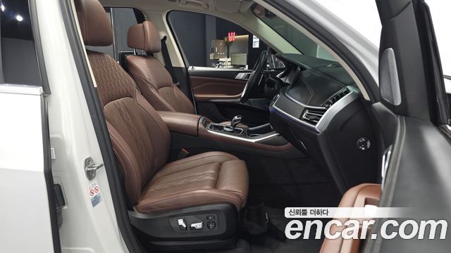BMW X7 (G07) xDrive 40i Design Pure Excellence 7-Seater 2021 — фото 11