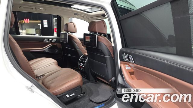 BMW X7 (G07) xDrive 40i Design Pure Excellence 7-Seater 2021 — фото 12