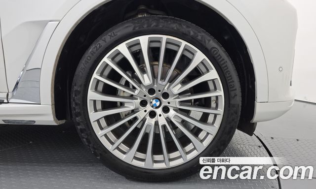 BMW X7 (G07) xDrive 40i Design Pure Excellence 7-Seater 2021 — фото 21