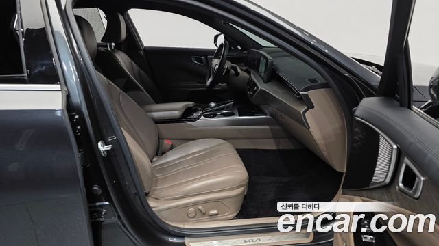 Kia K8 2.5 Gasoline 2WD Noblesse 2022 — фото 11