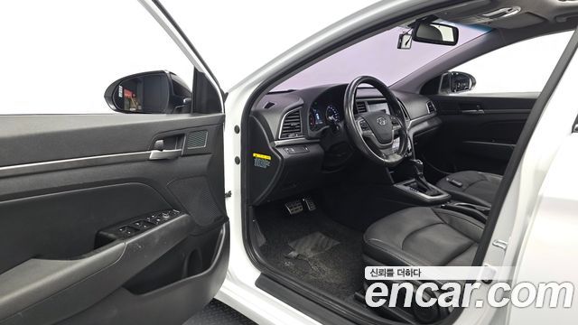 Hyundai Avante (AD) 1.6 GDI Modern special 2016 — фото 10