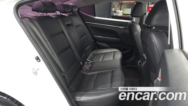 Hyundai Avante (AD) 1.6 GDI Modern special 2016 — фото 12