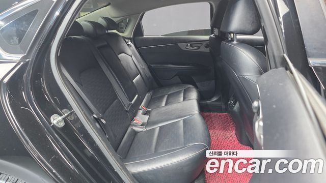 Kia K3 Prestige 2019 — фото 12