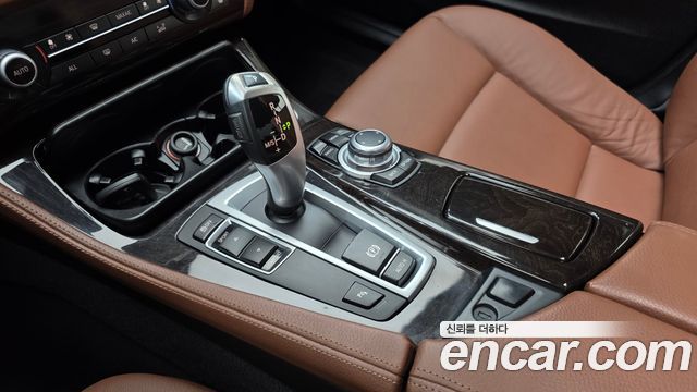 BMW 5 Series (F10) 520d 2013 — фото 9