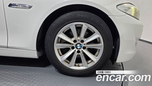 BMW 5 Series (F10) 520d 2013 — фото 21