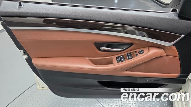 BMW 5 Series (F10) 520d 2013 — фото 24