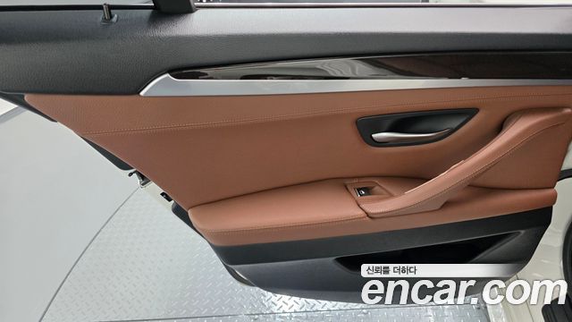 BMW 5 Series (F10) 520d 2013 — фото 25