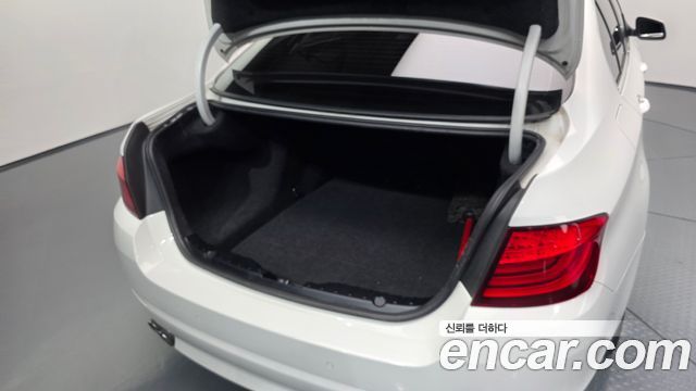BMW 5 Series (F10) 520d 2013 — фото 34