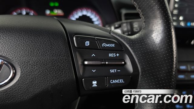 Hyundai Veloster (JS) 1.6 Turbo Sport Core 2018 — фото 16