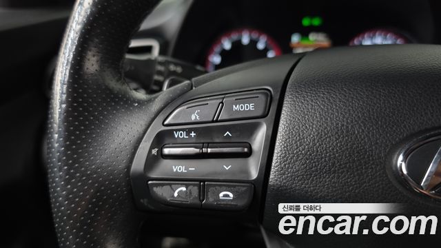 Hyundai Veloster (JS) 1.6 Turbo Sport Core 2018 — фото 17