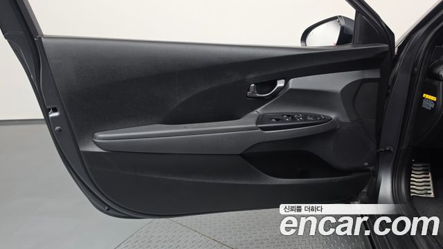 Hyundai Veloster (JS) 1.6 Turbo Sport Core 2018 — фото 24