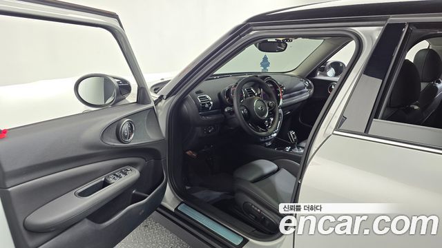 MINI Cooper D Clubman Standard 2nd 2021 — фото 10