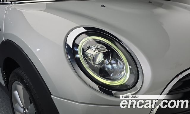 MINI Cooper D Clubman Standard 2nd 2021 — фото 22