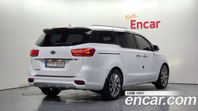 Kia Carnival Gasoline 9-Seater Noblesse Special 2020 — фото 2