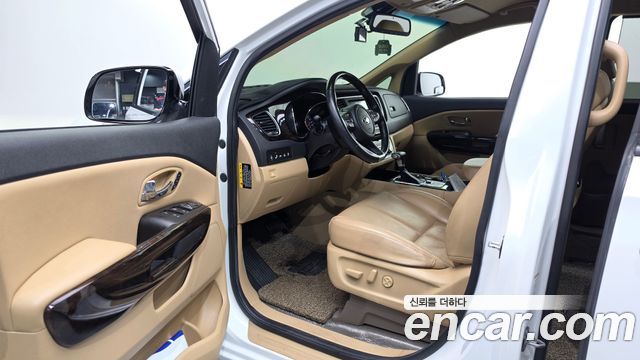 Kia Carnival Gasoline 9-Seater Noblesse Special 2020 — фото 10