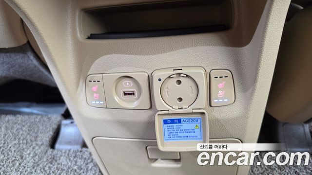 Kia Carnival Gasoline 9-Seater Noblesse Special 2020 — фото 19