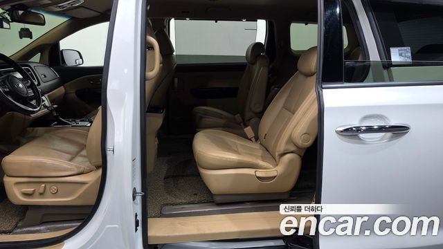 Kia Carnival Gasoline 9-Seater Noblesse Special 2020 — фото 26
