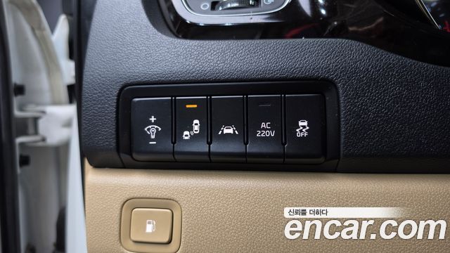 Kia Carnival Gasoline 9-Seater Noblesse Special 2020 — фото 28