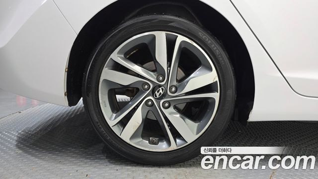 Hyundai Avante 1.6 GDi Modern Standard 2016 — фото 5