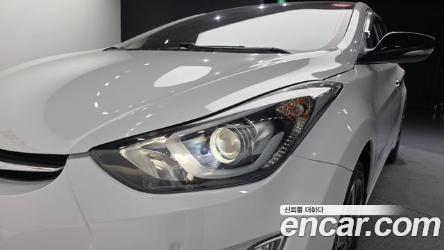Hyundai Avante 1.6 GDi Modern Standard 2016 — фото 22