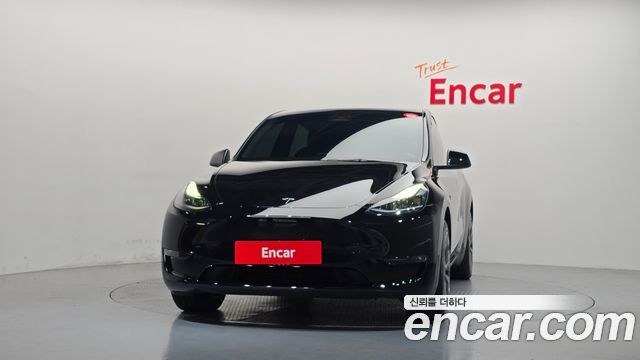 Tesla Model Y Long Range AWD 2024 — фото 3