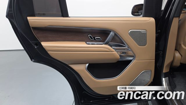 Land Rover Range Rover (V) P530 Autobiography Long Wheel Base 2023 — фото 25