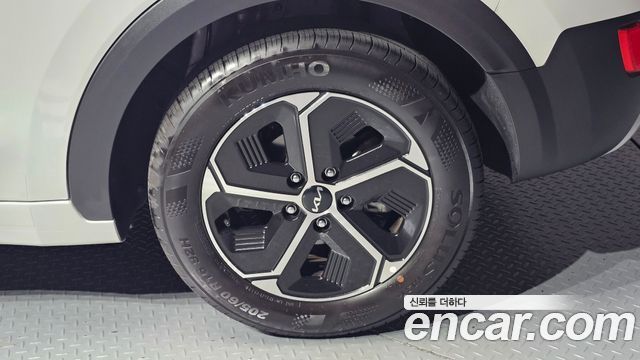 Kia Niro Trendy 2025 — фото 21